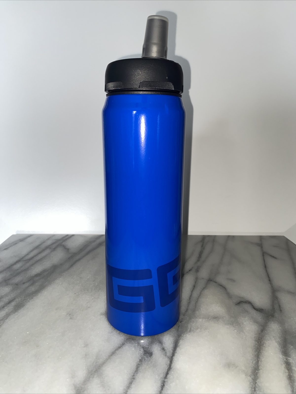 SIGG .75 Liter Bottle- Wide Mouth NAT (New Active Top w/ Straw)- Blue 8390.00