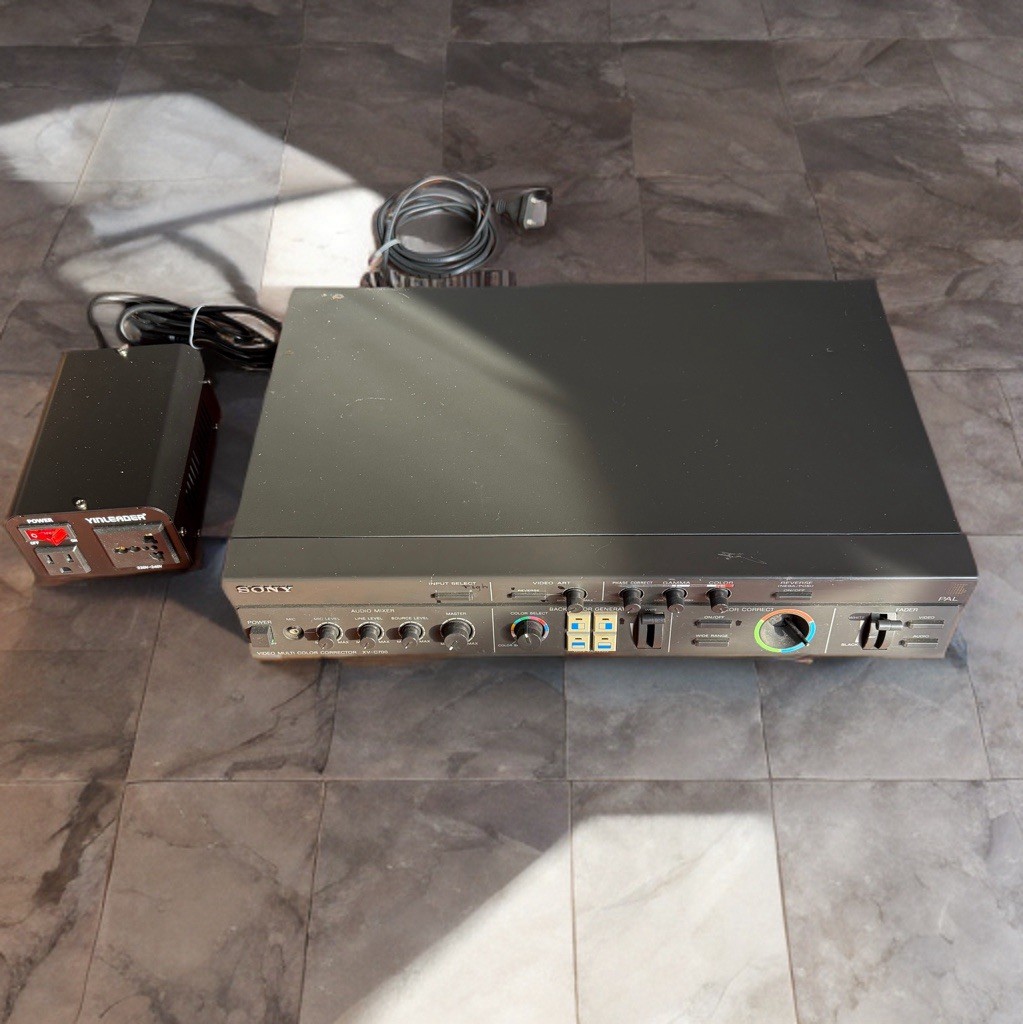 PAL Sony XV-C700 Video Multi Color Corrector - TESTED