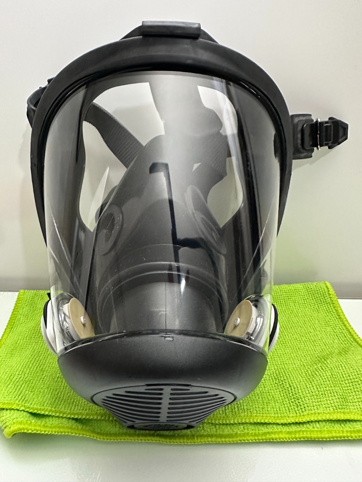 SURVIVAIR Sperian 7620 Full Facepiece Respirator Mask Size M 40mm Opti Fit