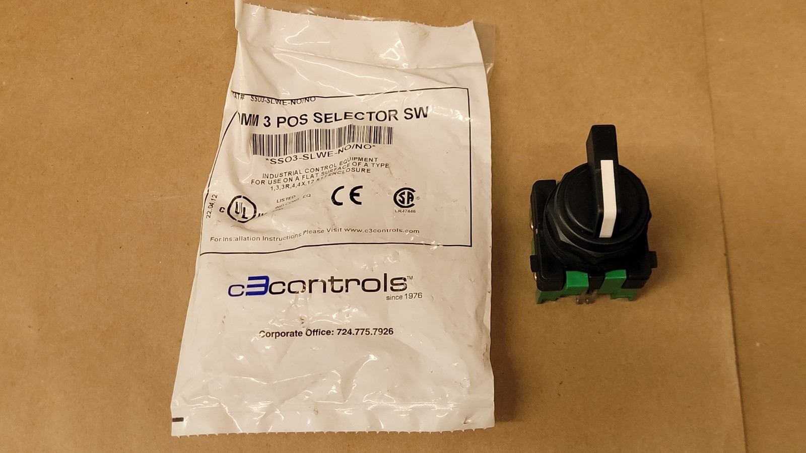 C3Controls SSO3-SLWE-NO/NO 30mm 3 Position Selector Switch