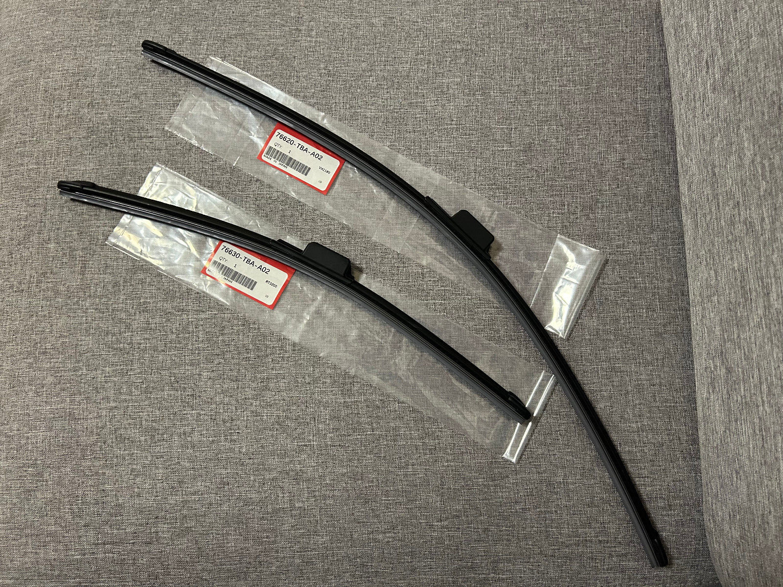 Genuine Pair Front Windshield Wiper Blades For 2016-2021 Honda Civic 2/4/5 Door