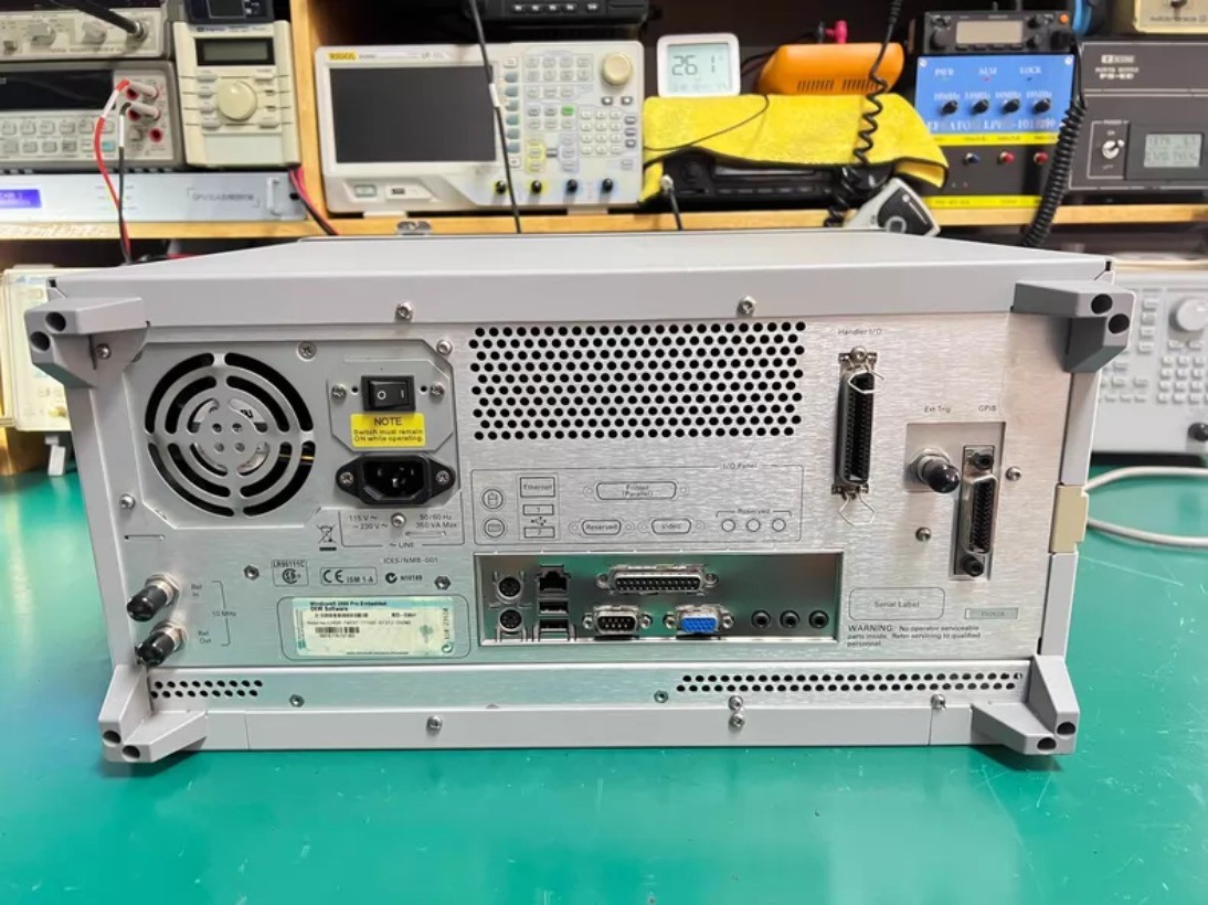 KEYSIGHT / Agilent E5062A 300kHz-3GHz Vector network Analyzer/used
