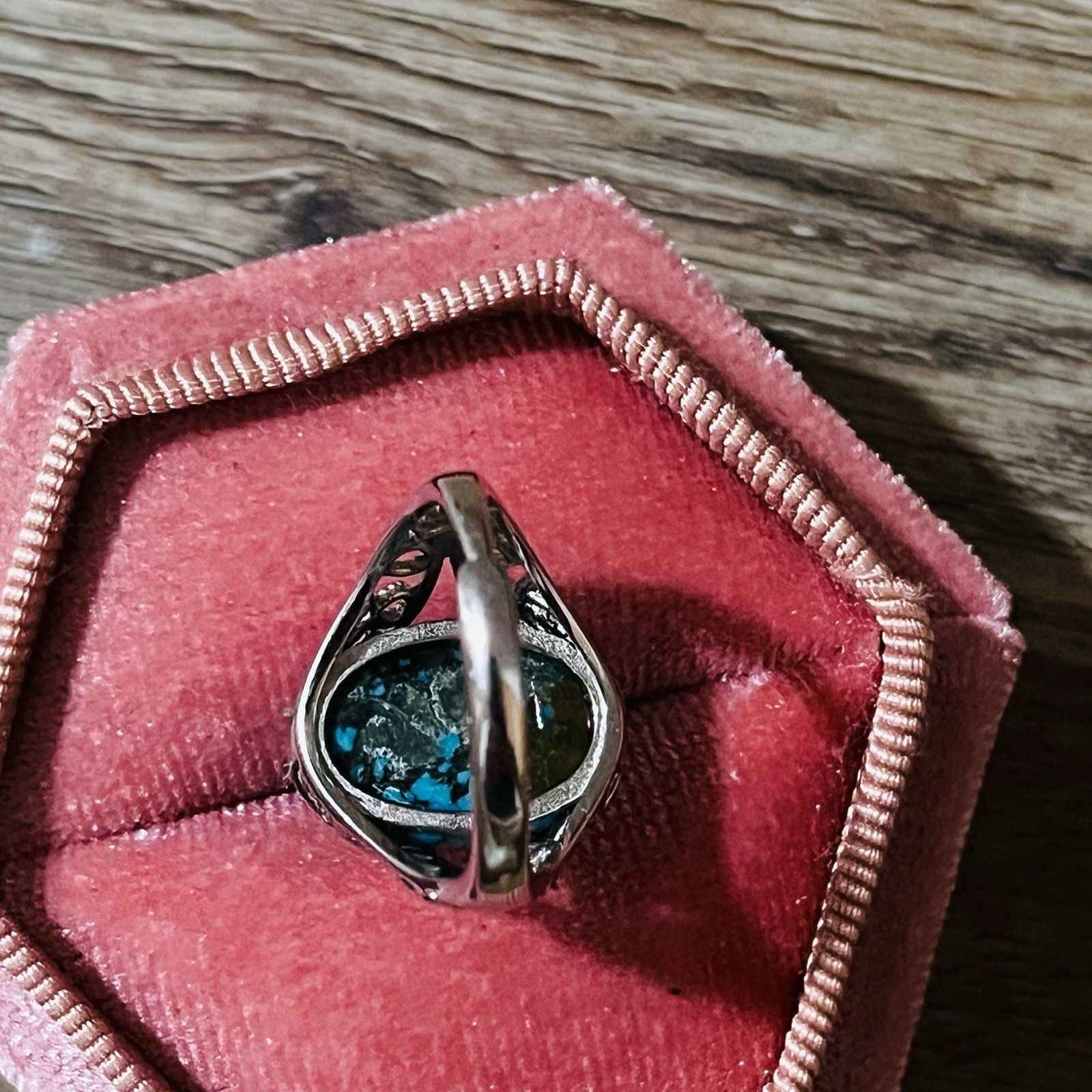 Hand-carved Turquoise Wolf Ring Statement Men’s Ring Amulet Size Fixable