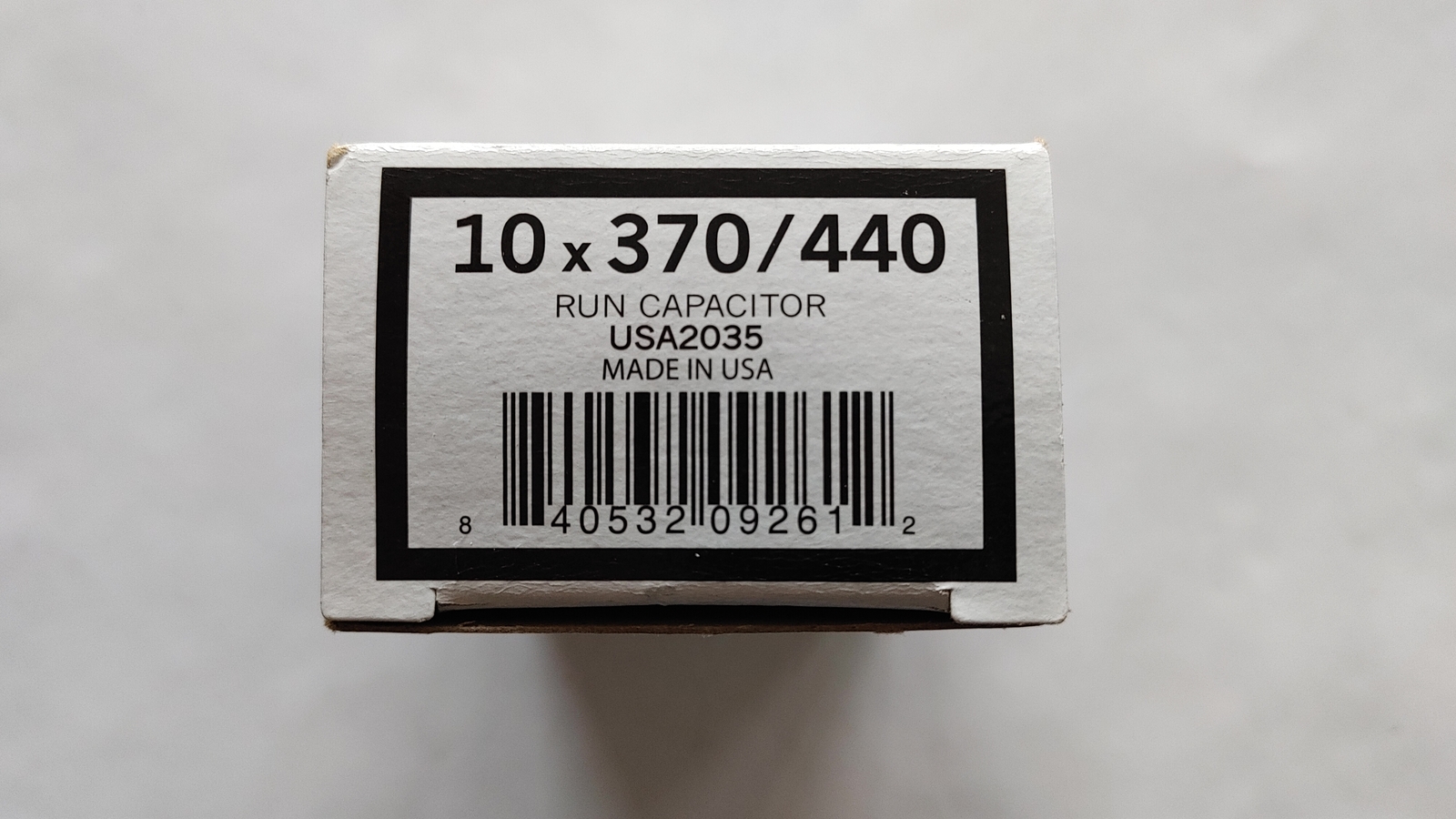 AmRad Oval Run Capacitor 10 MFD 370/440 VAC USA2035
