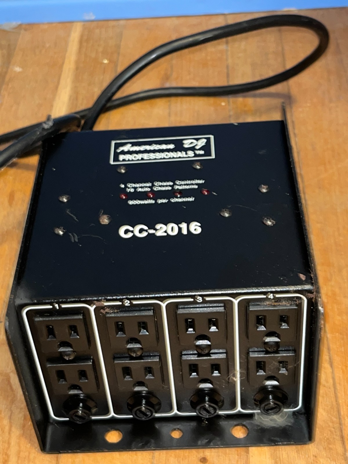 American DJ CC-2016 Professionals Chase Controller - Black