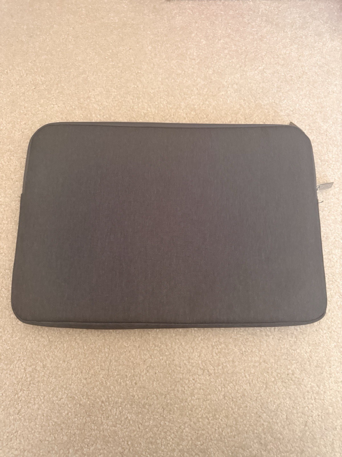 USED MOSISO Laptop Sleeve