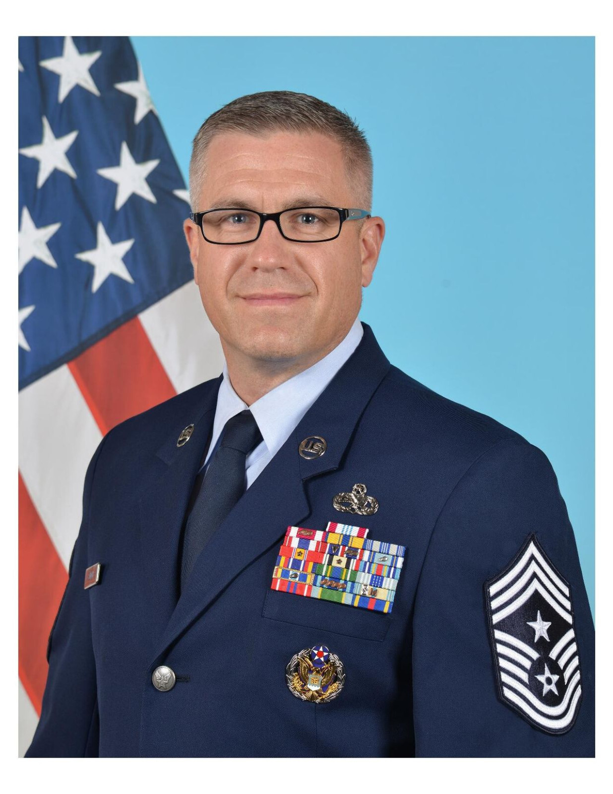 United States Air Force Sergeant Mikael Sundin 8x10 Photo On 8.5" x 11"