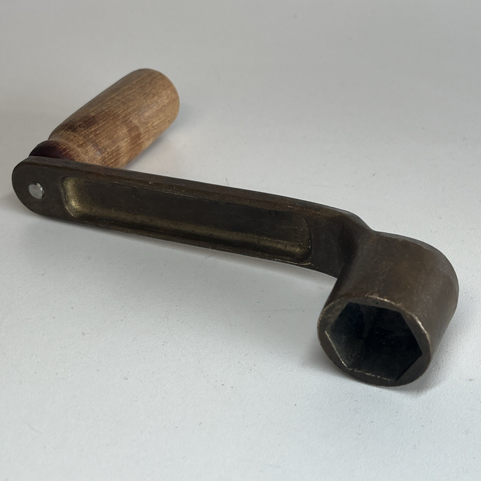 Bronze Winch Handle Hexagonal 1" Female
