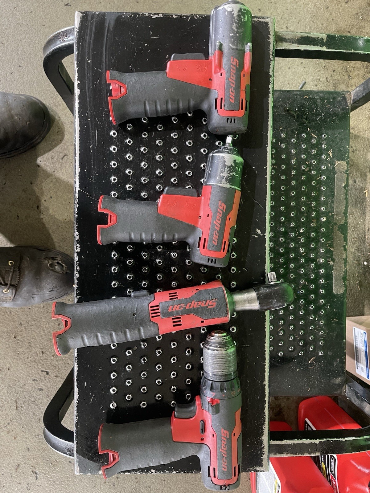 Snap-on Cordless Drill 4-Tool Set Battery Power Keyless Chuck Red/Black