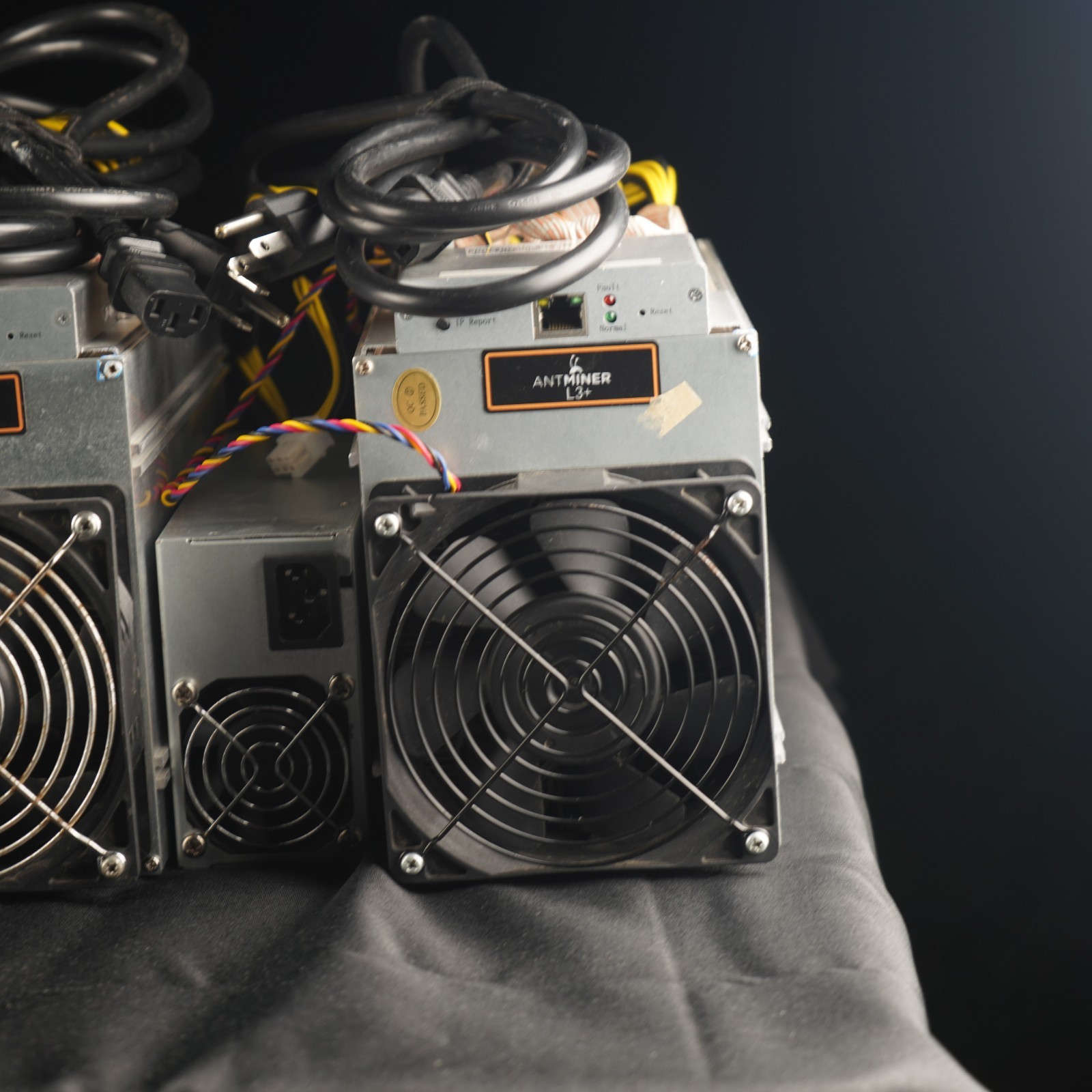 ✅ SERVICED/CLEANED ✅ - Antminer L3+ (Plus) Scrypt ASIC miner With Power Supply