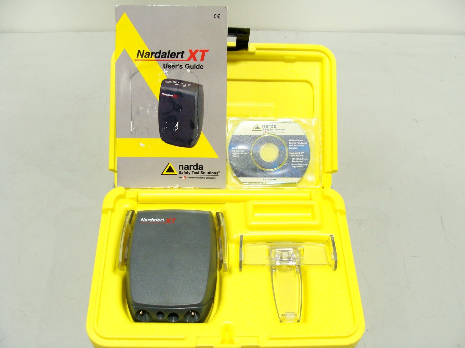 Narda NardAlert XT A8862 Occupational Personal RF Monitor 100kHz - 100GHz