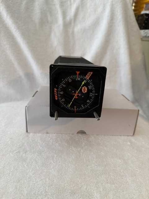 EDO-AIRE SLAVED NAVIGATION SITUATION DISPLAY HSI P/N 52D136-1333 sn 6893