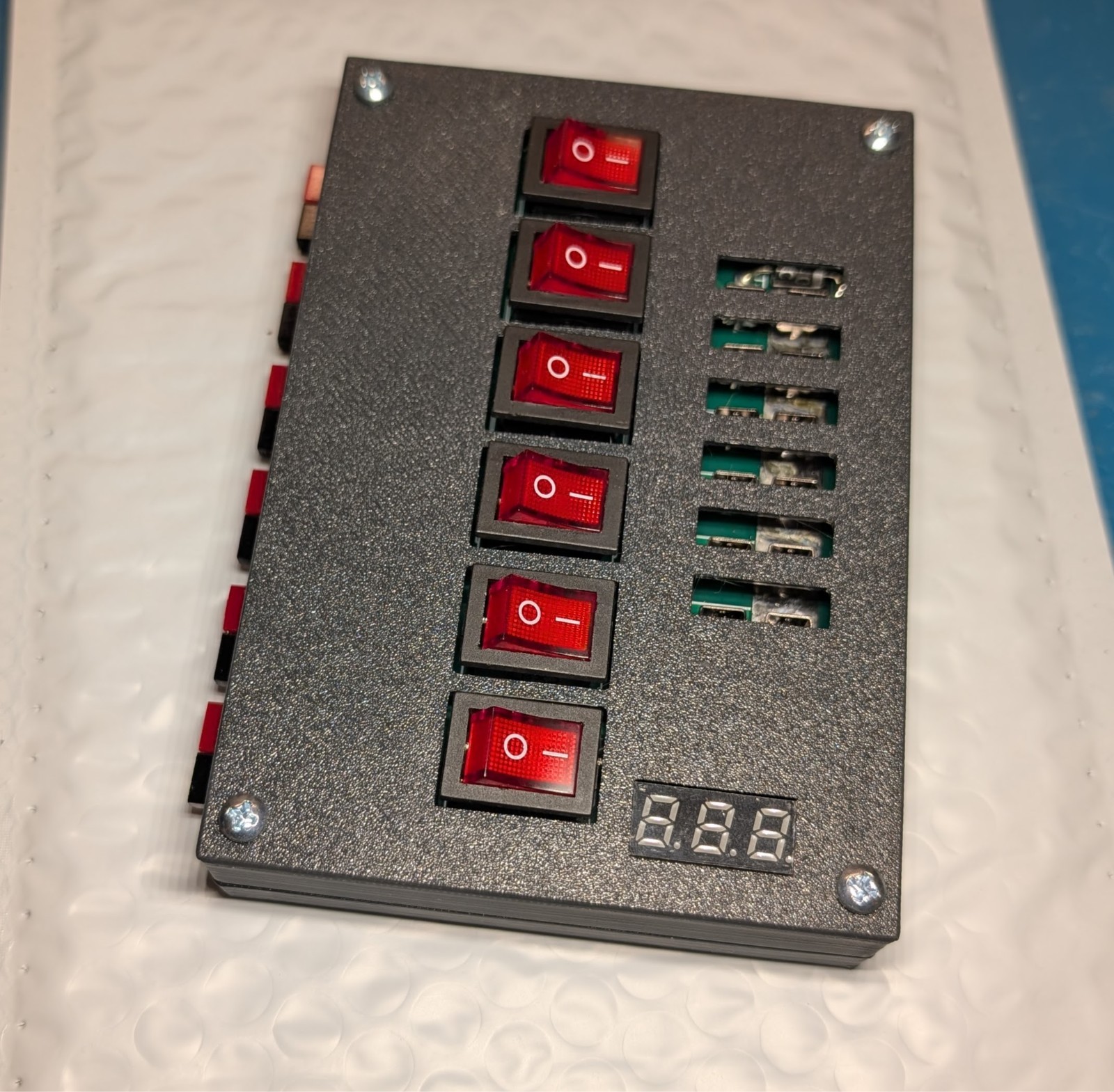 12V 45A With Anderson Powerpoles, Power Distribution 1 input-6 output, Rigrunner