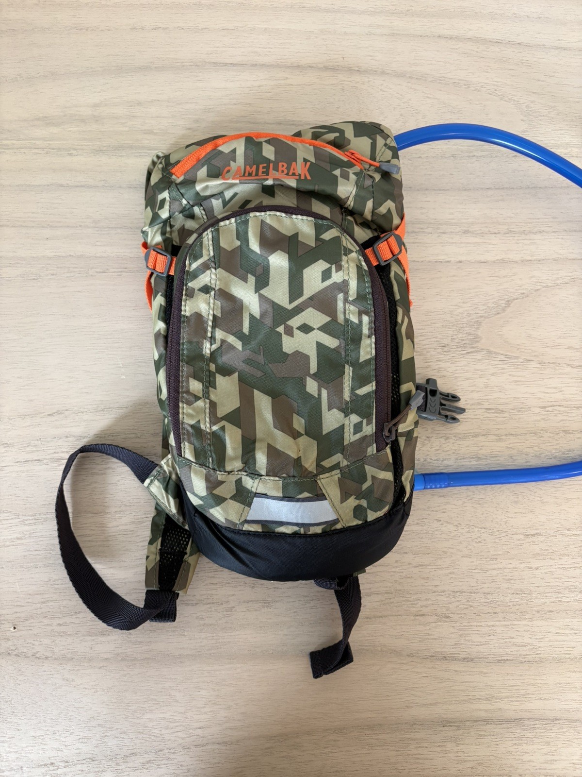 Camelbak Mini Mule Hydration Backpack Olive Green Camouflage Hiking Camping