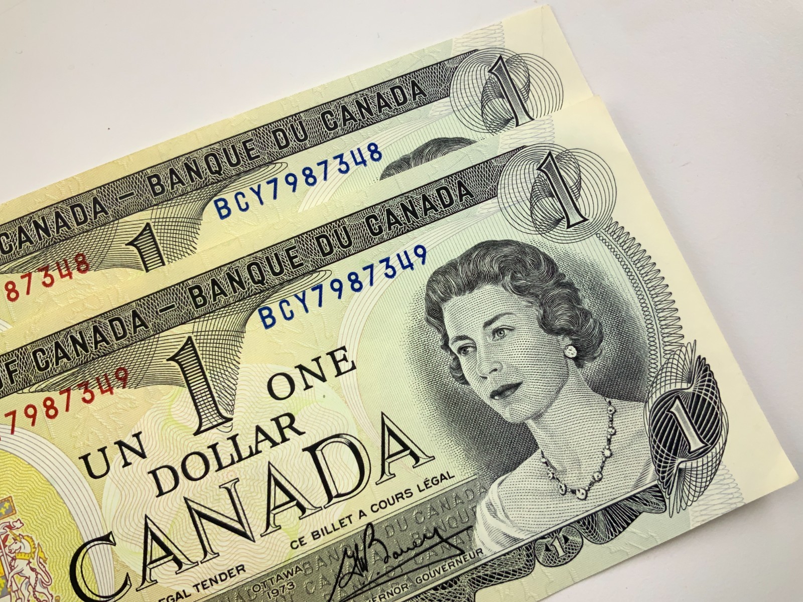 2 Consecutive 1973 Canada One Dollar Uncirculated Banknote BCY Crow Bouey II835