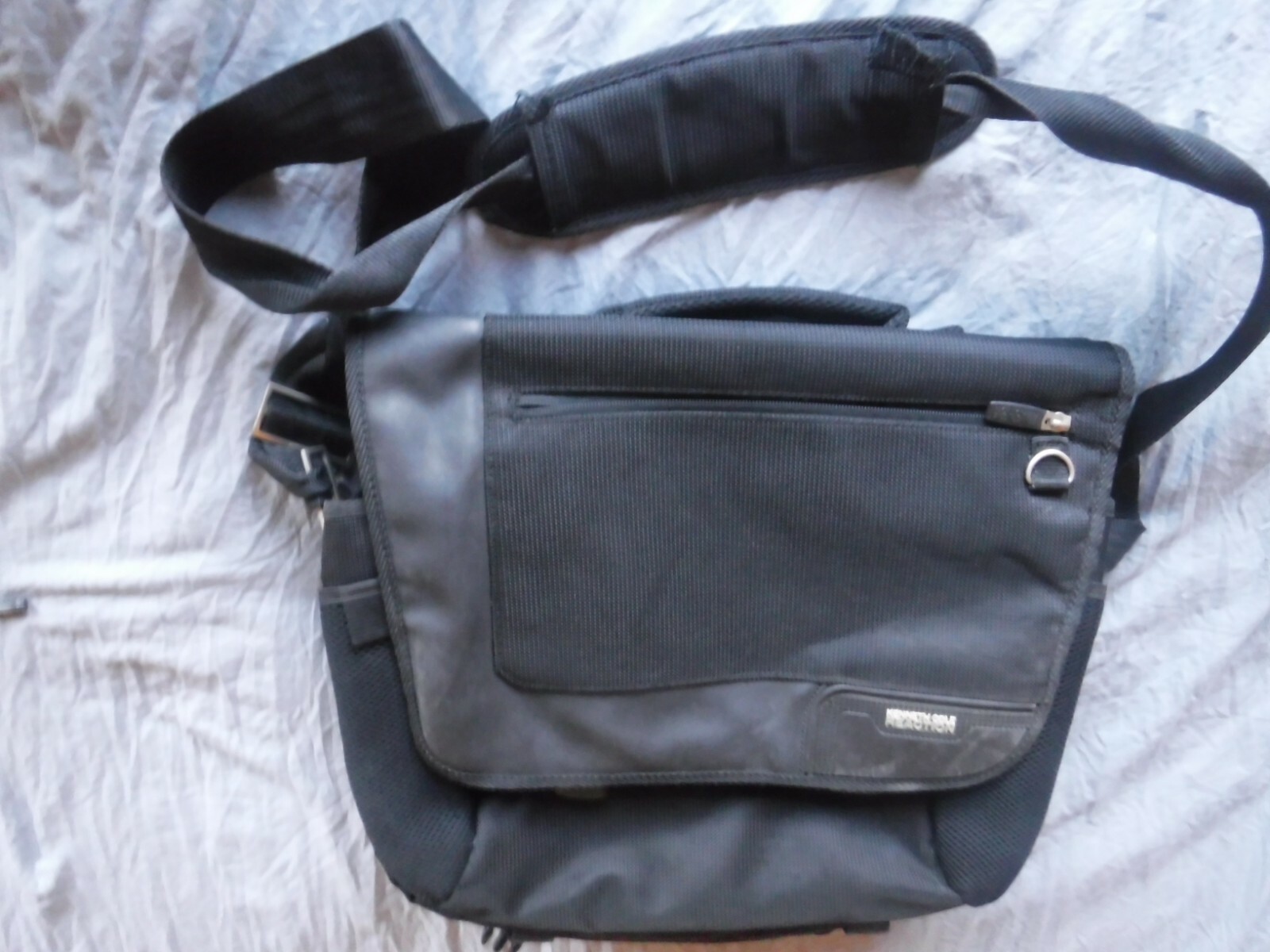 Kenneth Cole 14 Inch Black Computer Bag Shoulder Bag