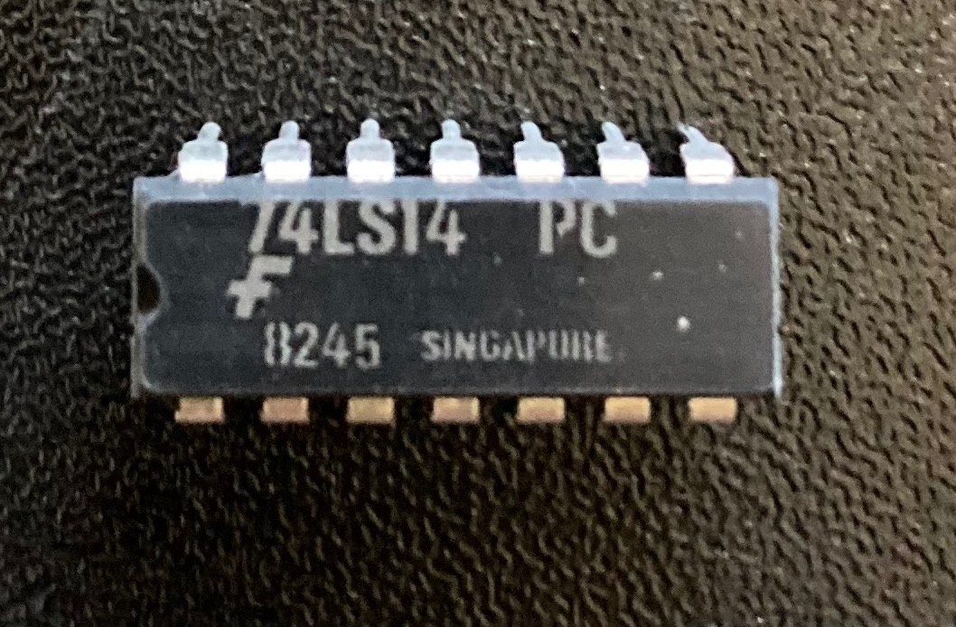 Lot of 21 74LS14
