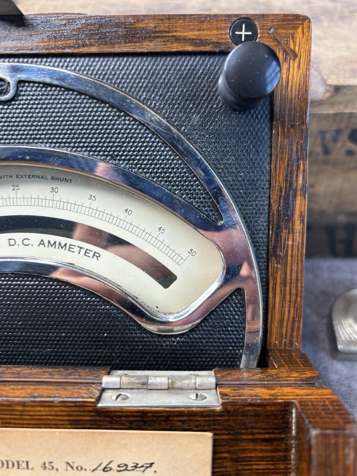 Antique 1920s WESTON D.C. ANTIQUE VOLTMETER, MODEL 45, SOLID OAK 16934