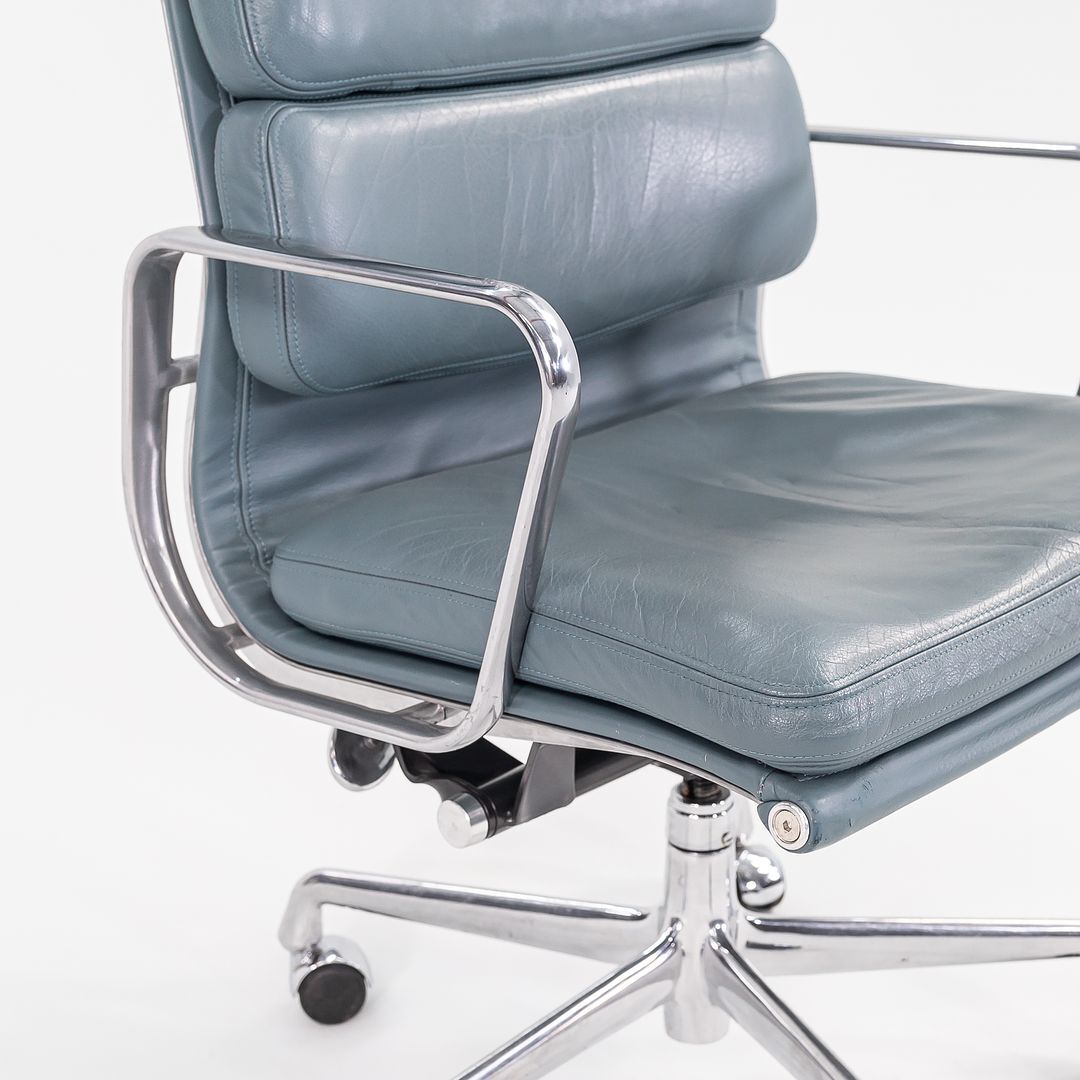 2005 Herman Miller Eames Soft Pad Executive Desk Chair in Blue Leather 15x Avail