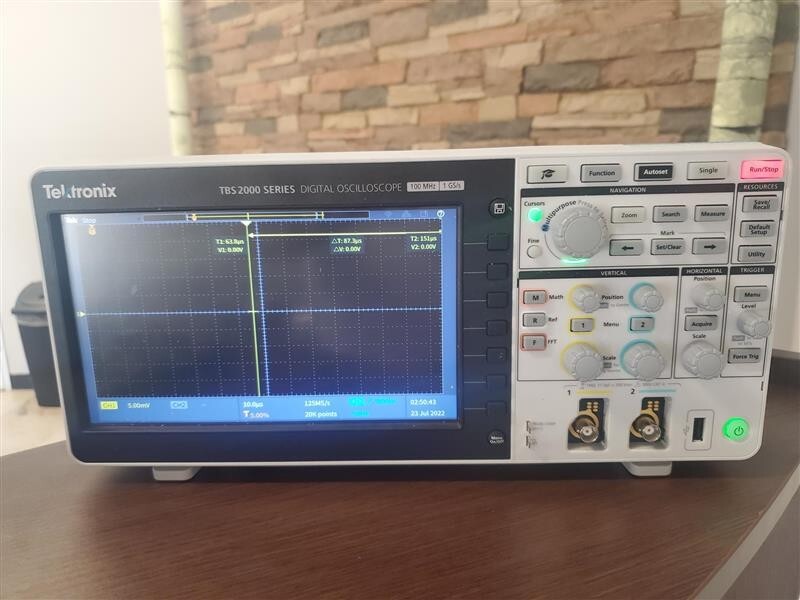 Tektronix TBS2000 Series Digital Oscilloscope