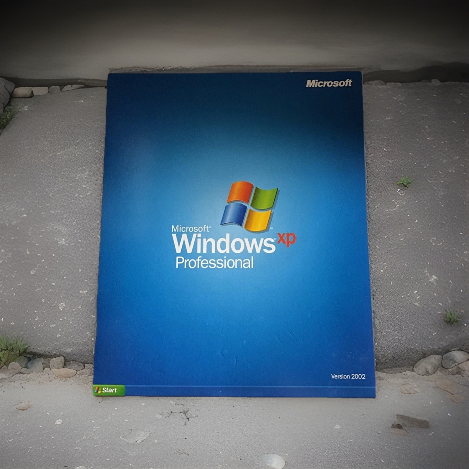 Microsoft Windows XP Professional, Genuine Full Edition Aug. 2001, Unused!