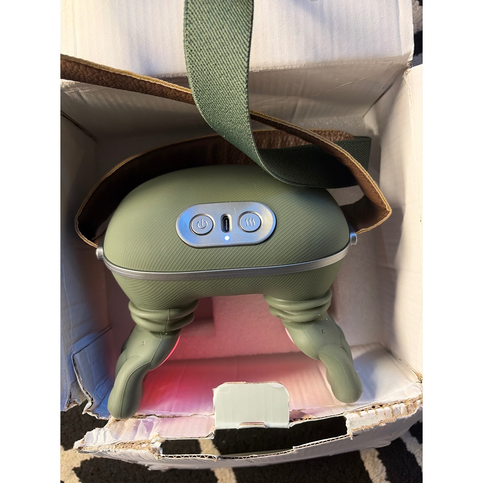So Shoulder and Neck Massager Unisex OS Moss Green Portable Heat USB-C Model N