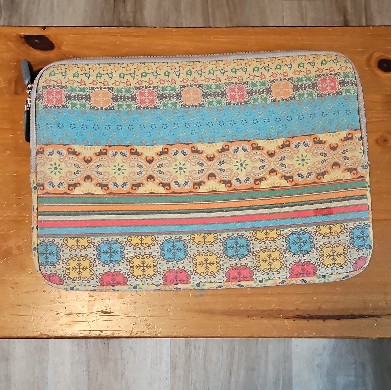 Plemo Universal Sleeve Case, Multicolor Geometric Pattern Zipper Laptop/Tablet
