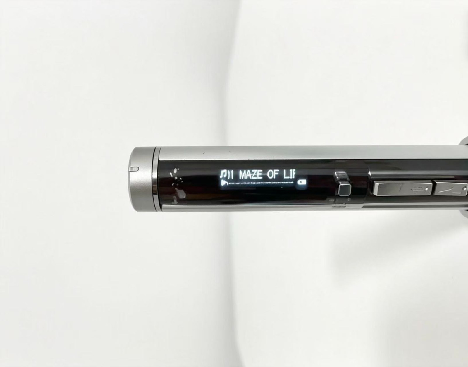 White OLED Display new replacement screen for Sony  S202F / S203F / S205F ！