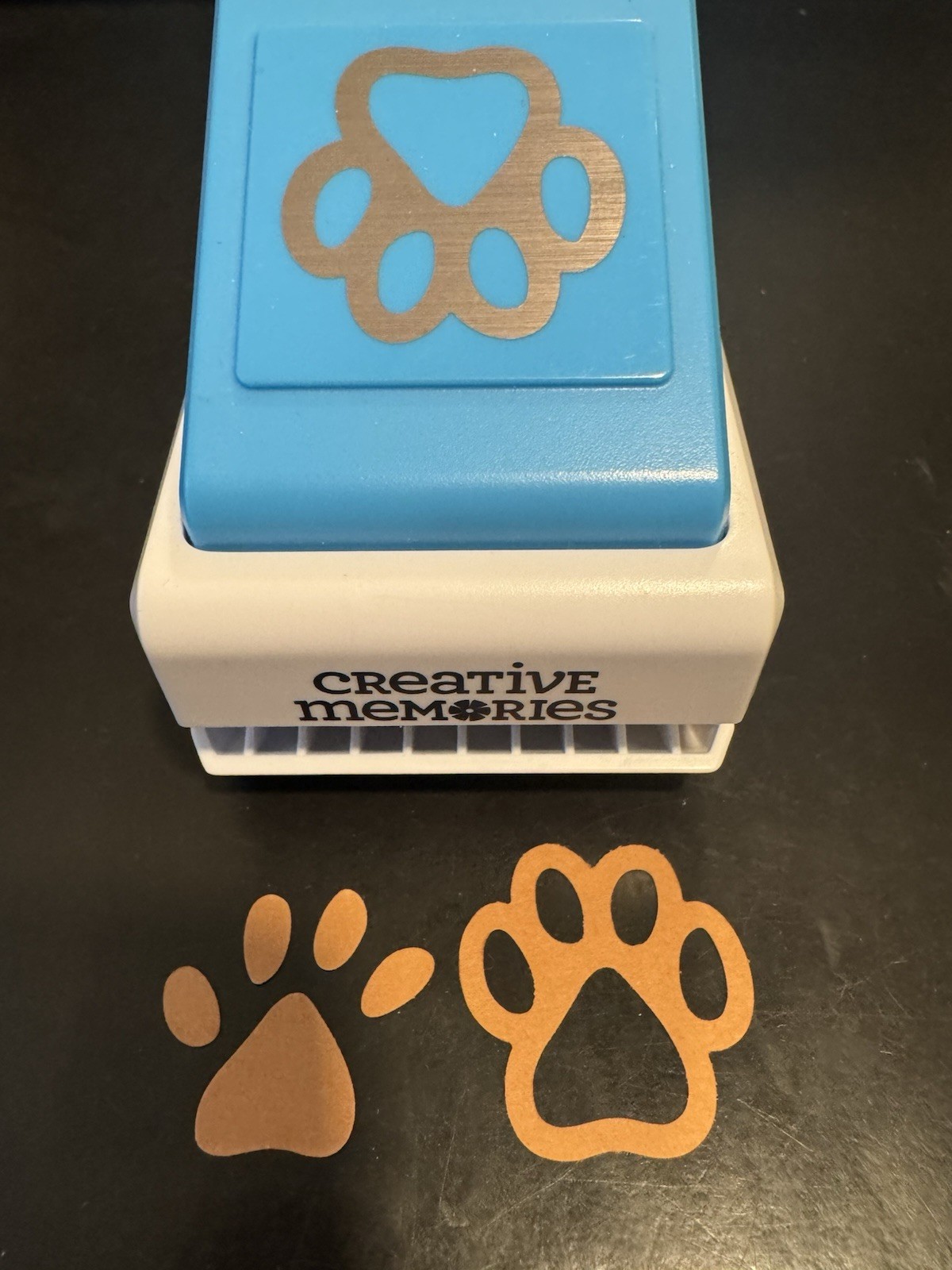 Creative Memories Paw Decorative Punch Print