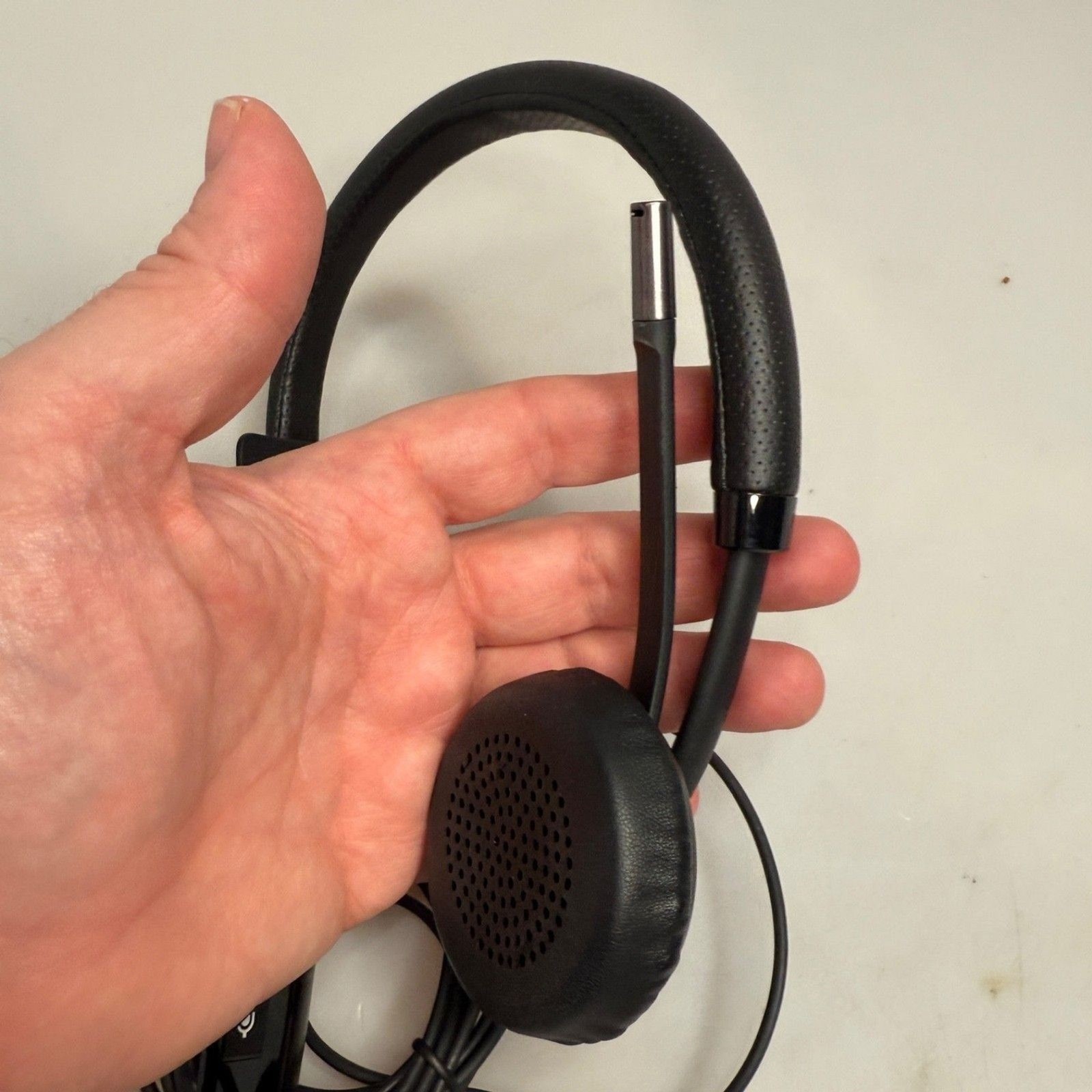 Plantronics Blackwire C510 500 Series USB On‑Ear Headset with Case EUC