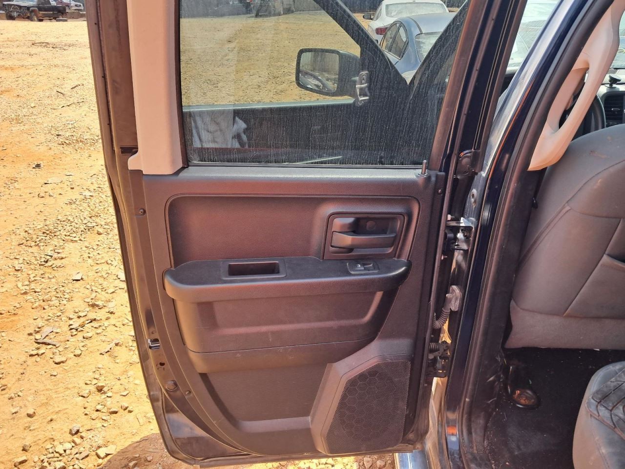 TDODR1500 2013 Glove Box 4778347