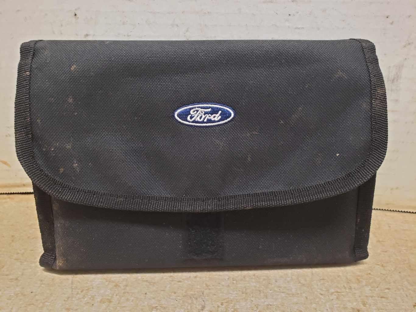 14 FORD EXPLORER Owners Manual