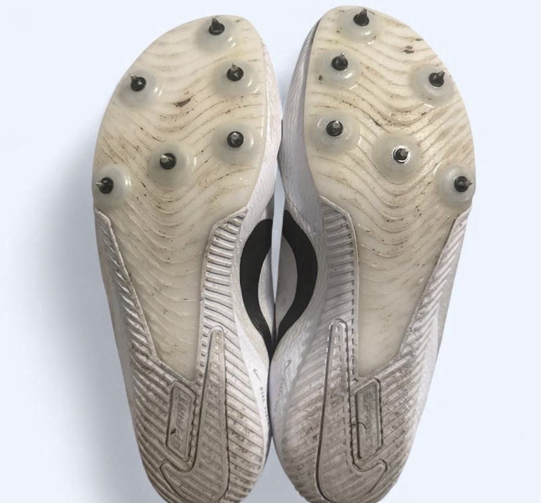 Size 6.5 - Nike Zoom Rival spikes white