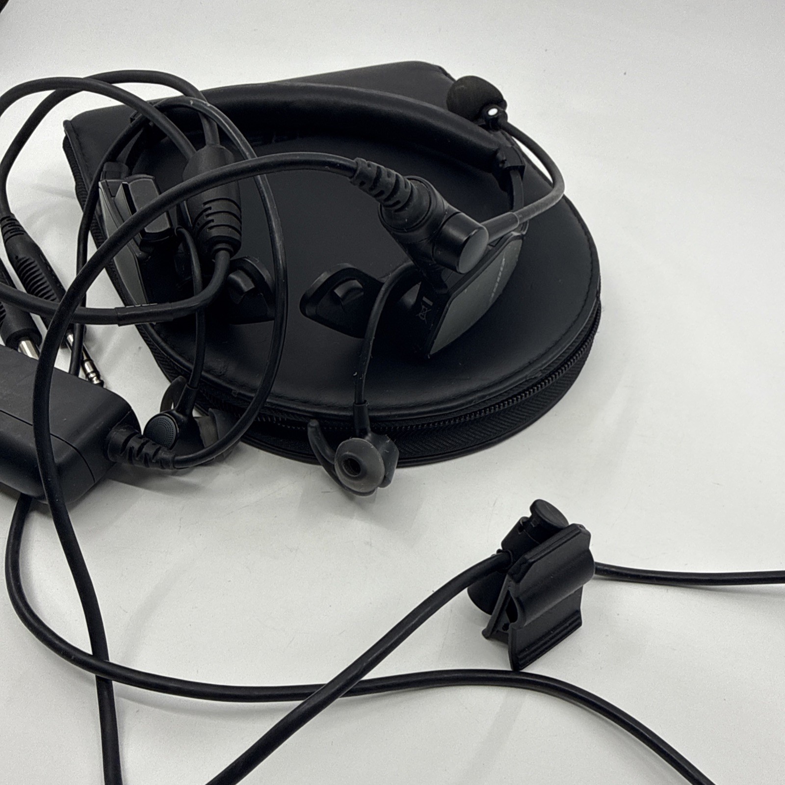 Bose Proflight Series 2 Aviation Headset w/ Bluetooth and Dual Plug Cable 424411