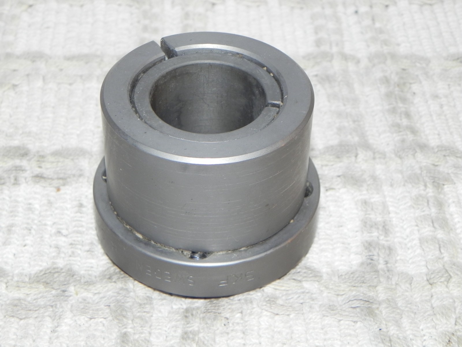 SKF R SHT 30 Keyless Bushing 30mm Bore Corrosion Resistant SHT30