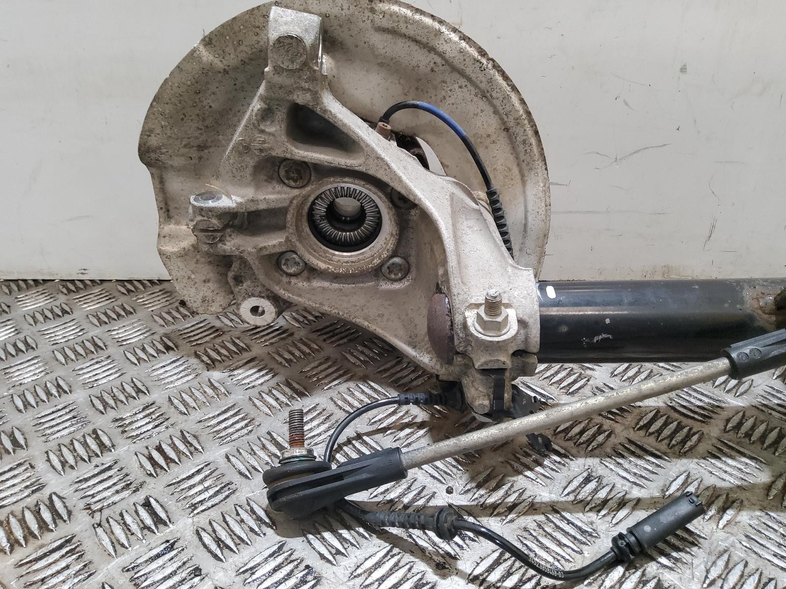 MINI F57 Convertible 2016 Left Nearside Suspension Leg Strut w/ Knuckle 6862445