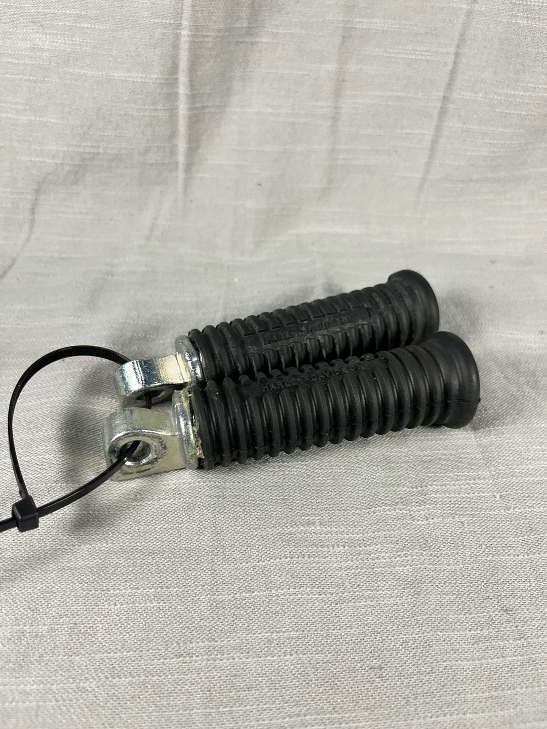 Harley-Davidson Motorcycle Foot Pegs Pair