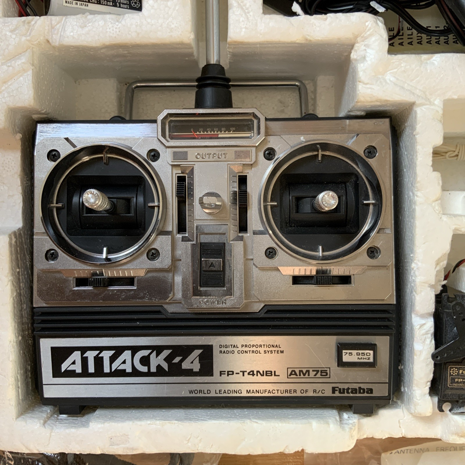 Futaba FP-T4NBL Attack 4 Series Transmitter AM 75 Remote Control System FP-S148