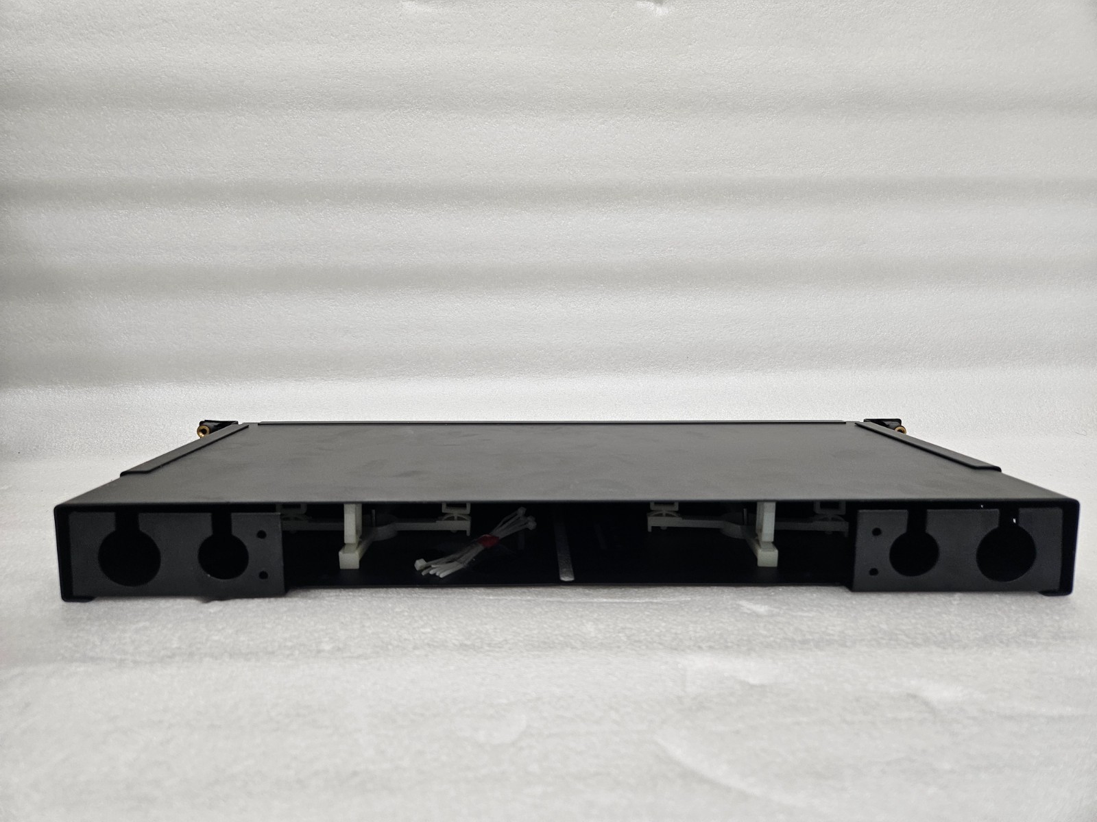 HELLERMANNTYTON FBPSBKL-SCKKDX-16VFS Fiber Patch Panel