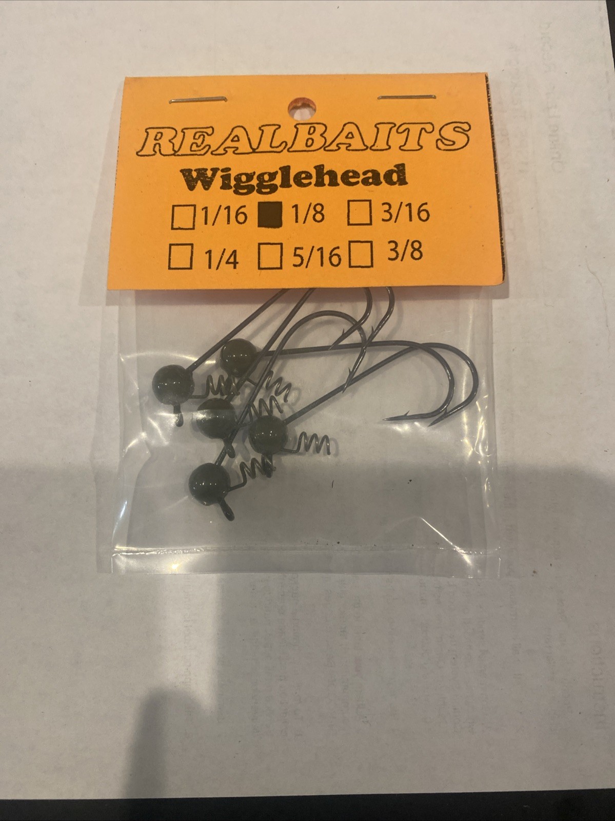 REALBAITS Wigglehead - 1/8 Color Green Pumpkin  5 hooks per pack