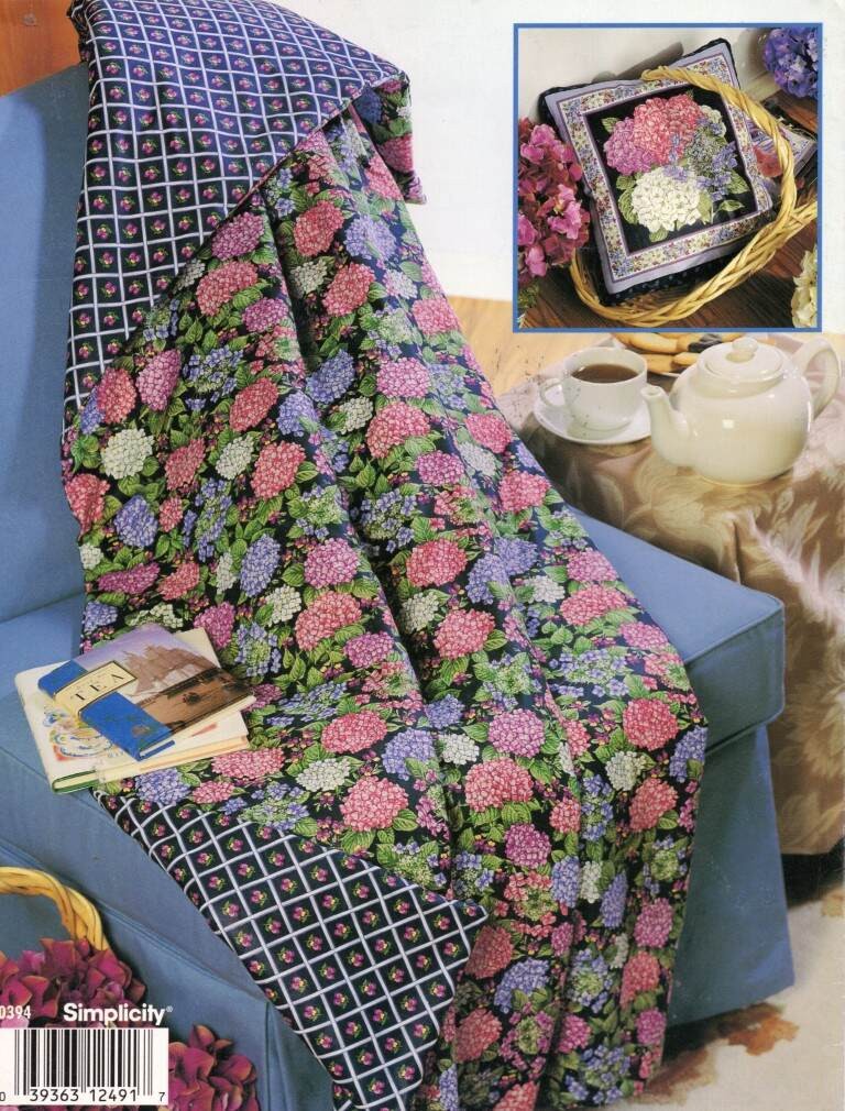 VTG!SIMPLICITY PILLOW IN A QUILT PATTERN LEALET 0394