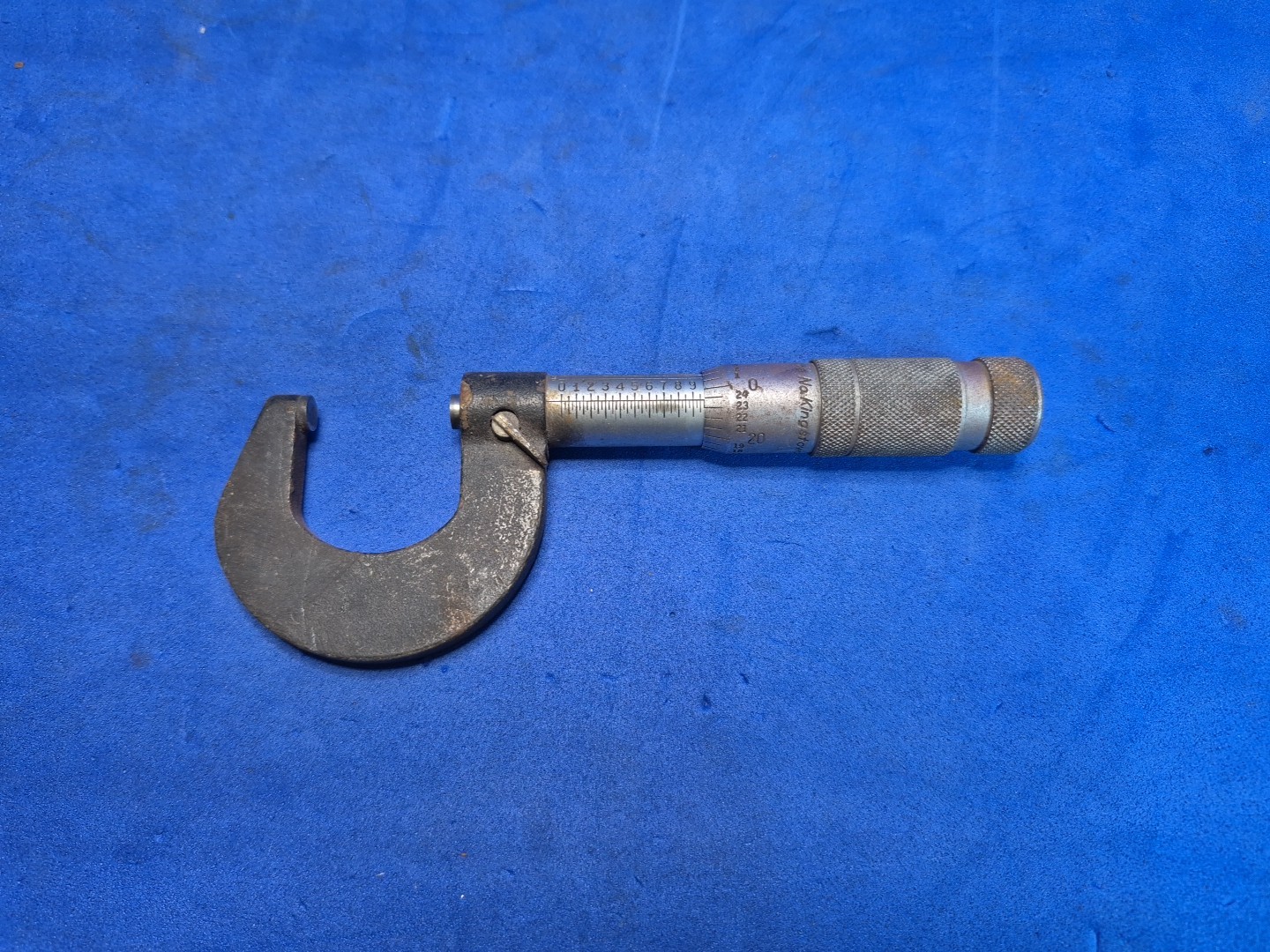 Brown & Sharpe 0-1" Micrometer