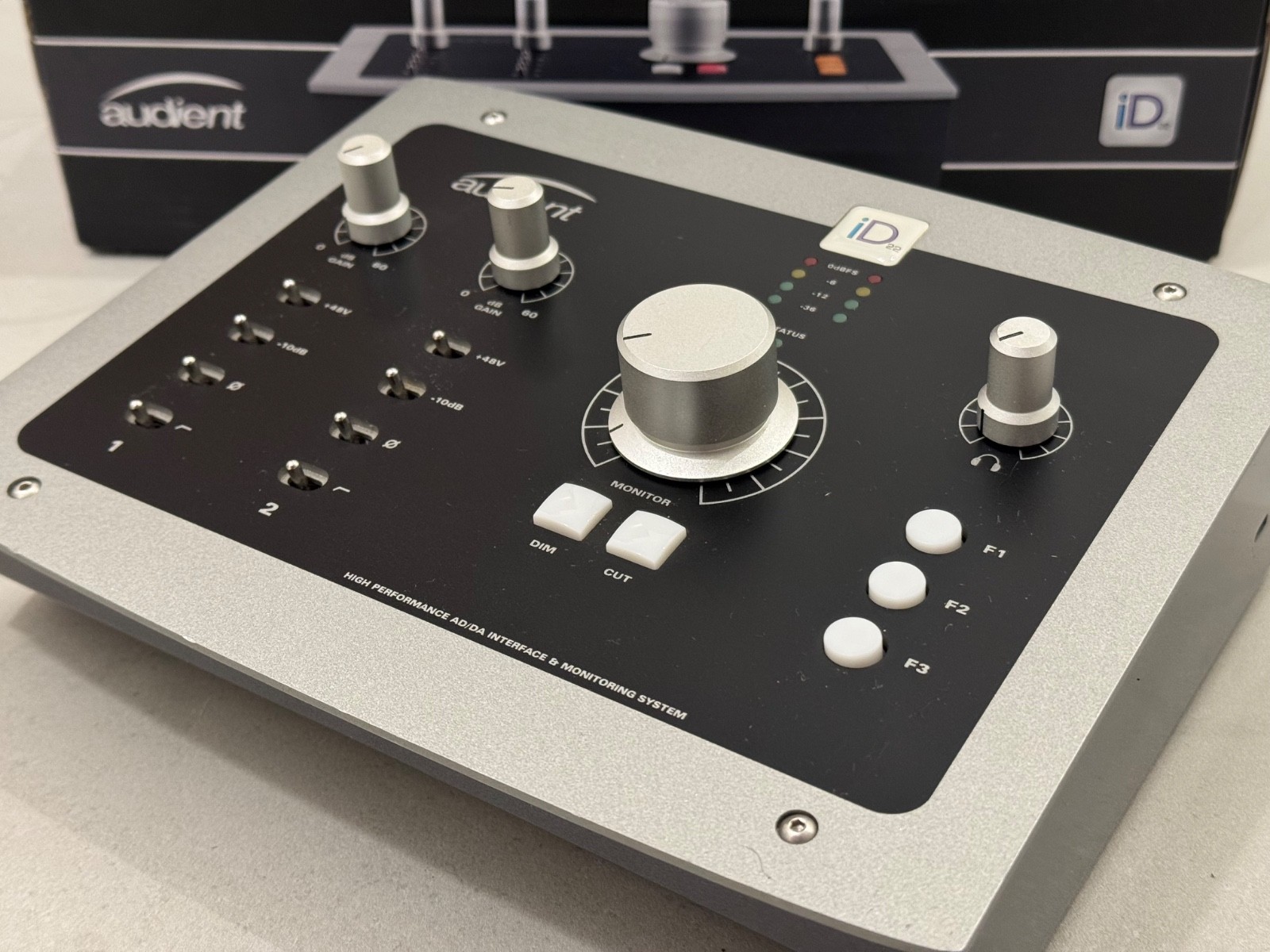 Audient iD22 Desktop USB Audio Interface 2010s - Black/Grey