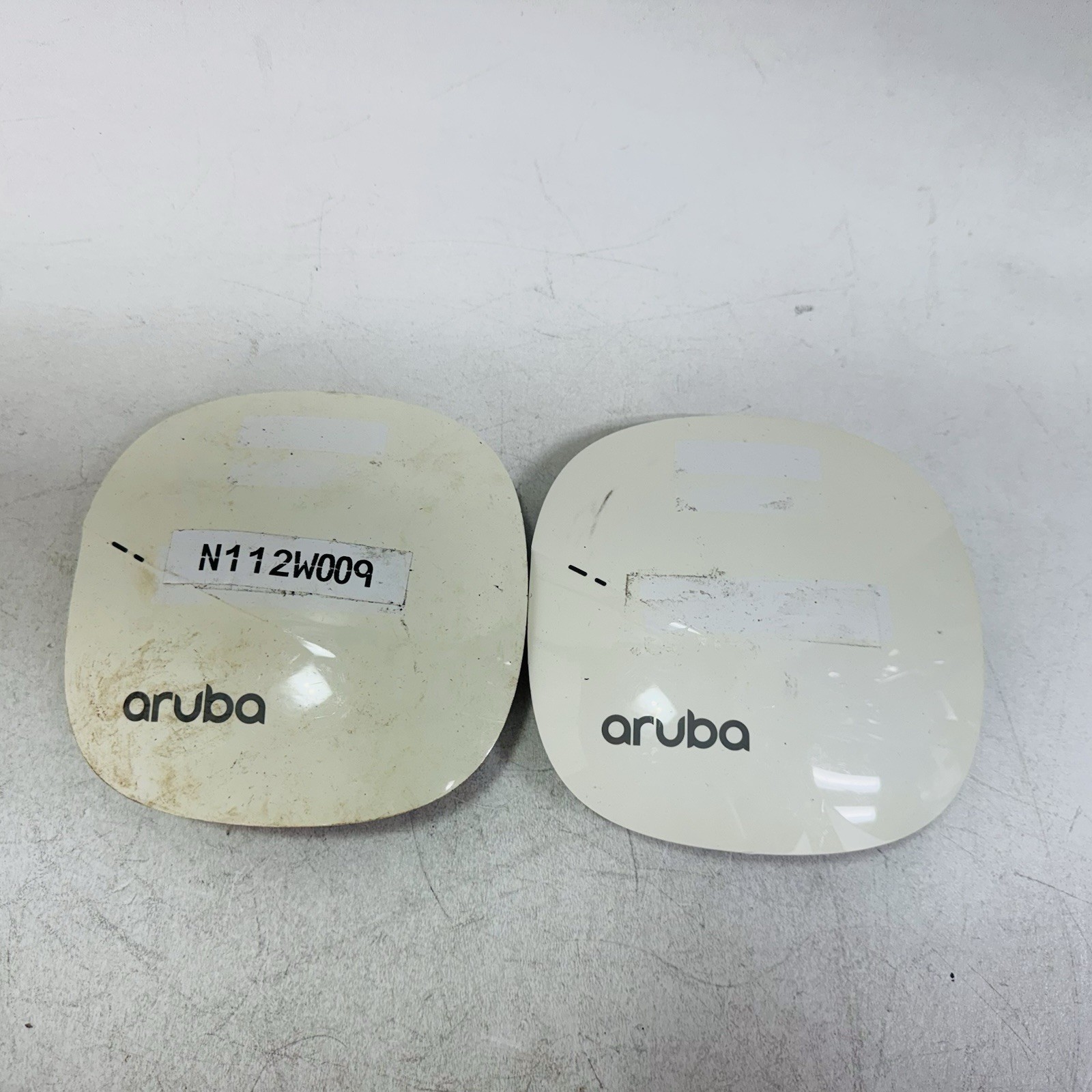 Lot of 2 - Aruba APIN0303 Wireless Access Point AP-303-US (No Power Supply)