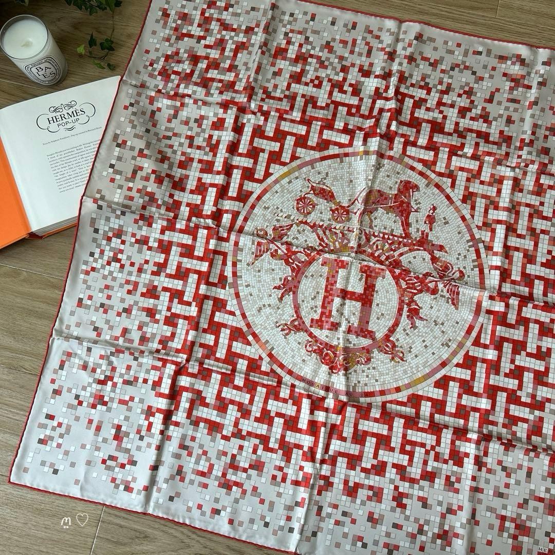 HERMES 90cm Silk Scarf MOSAIQUE AU 24 Logo Carriage Motif