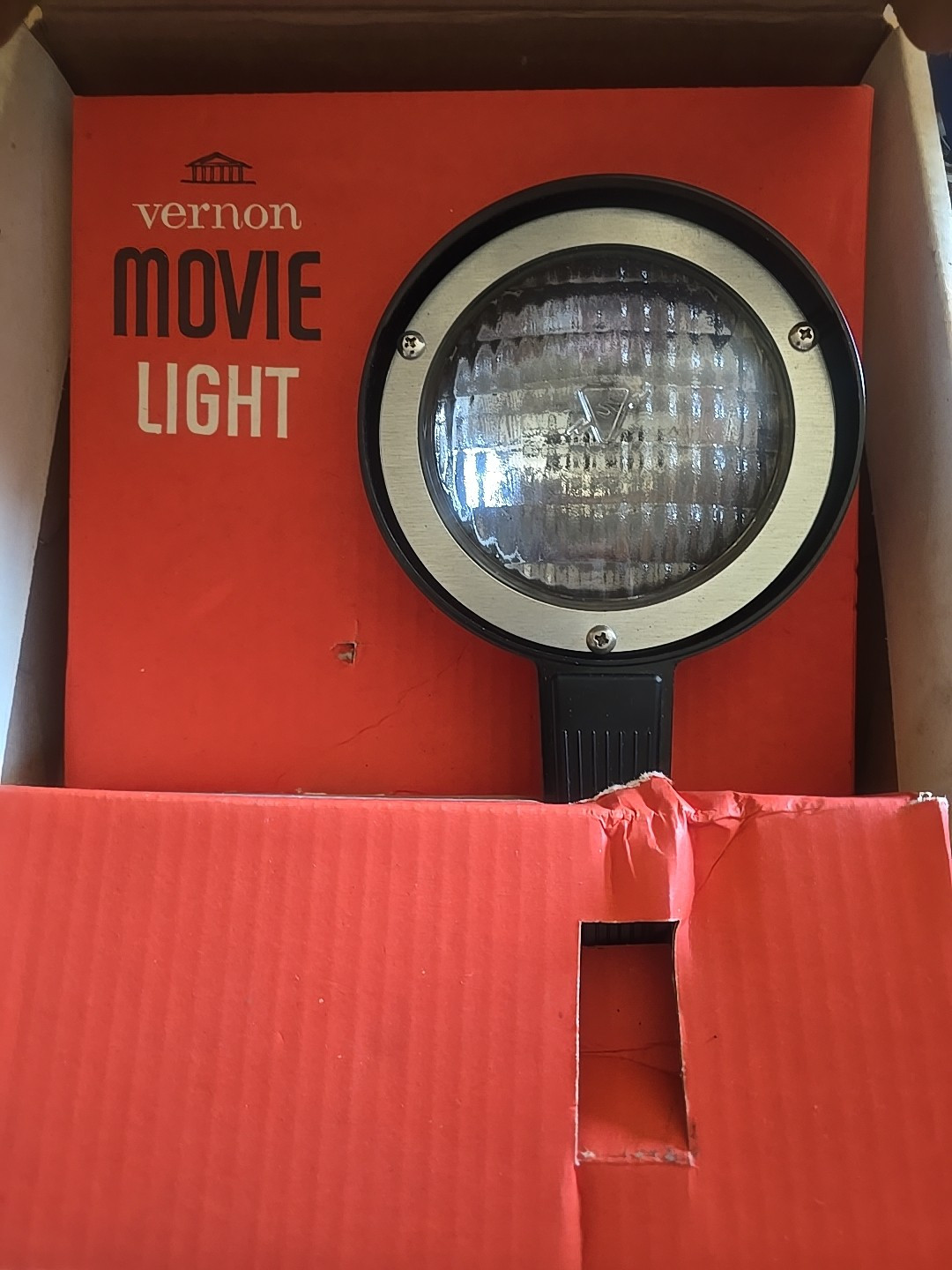 Vintage Vernon ML6 Movie Camera Light Tested