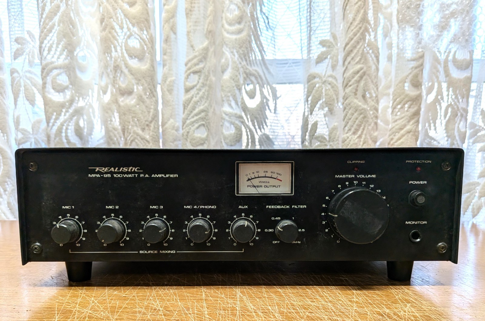 REALISTIC MPA-95 PA AMPLIFIER 100 WATTS 5 CHANNEL MIXER 4 MICROPHONE INPUTS