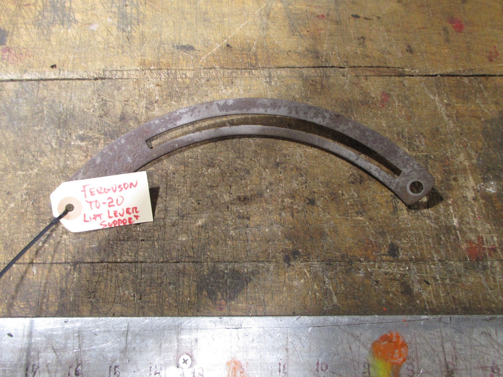 FERGUSON, TO-20, 3 POINT LIFT LEVER RETAINER, #180891M1, USED ORIGINAL GOOD COND