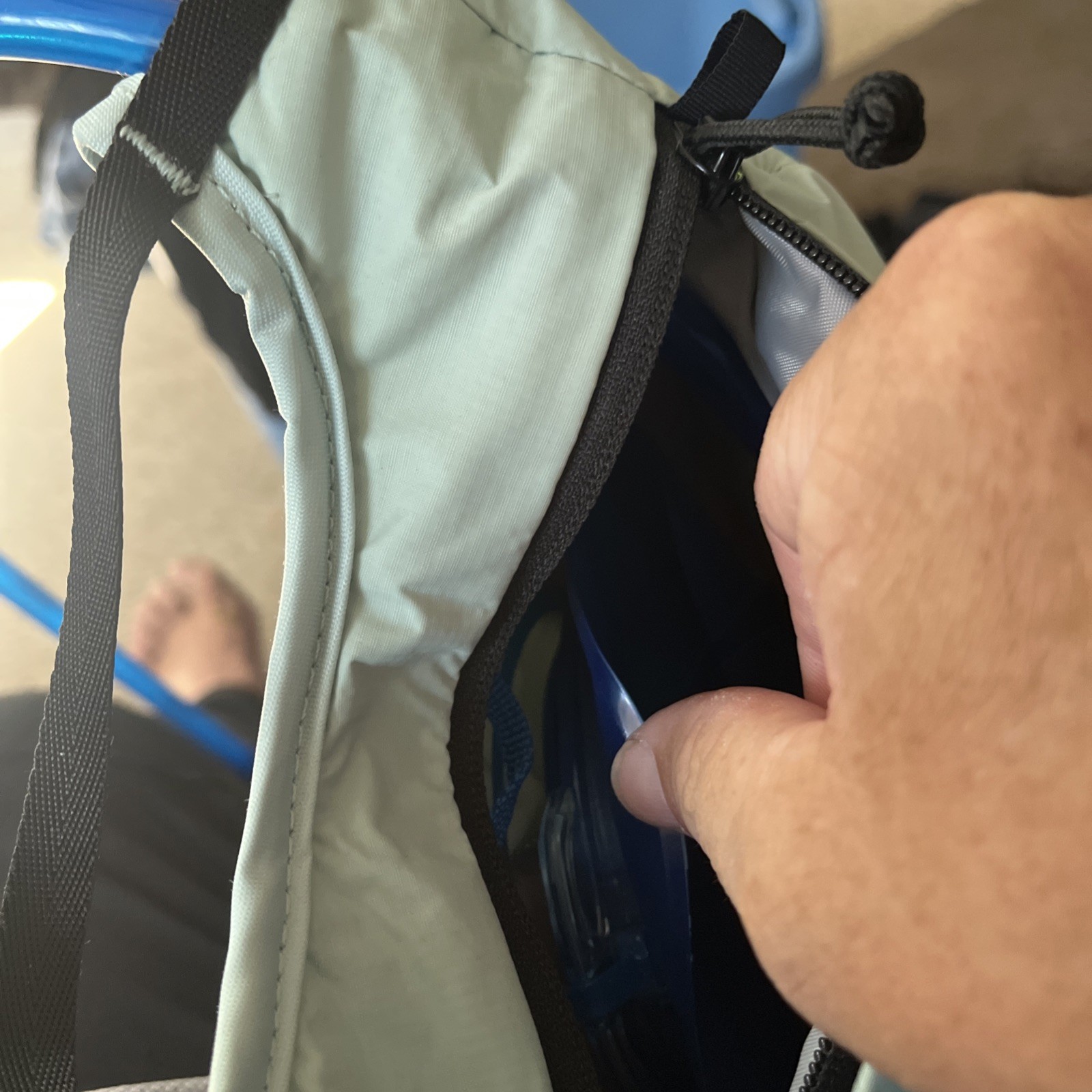 Camelback Rogue Teal Hydration pack - Used