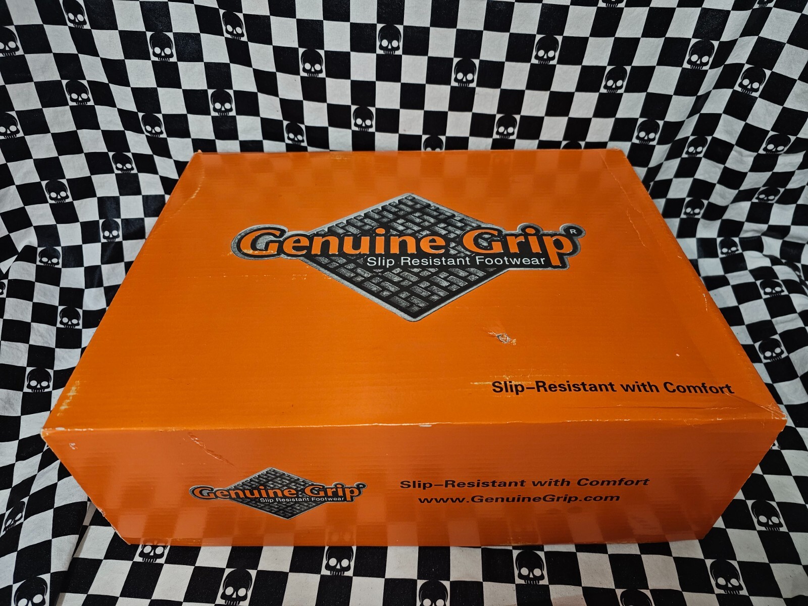 GENUINE GRIP Steel Toe Slip Resistant 7130 Size 14M Mens Work Boot New in Box